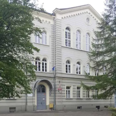 Usługi w zakresie edukacji Iwona Antosz	